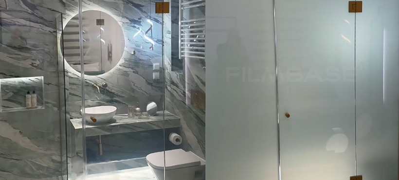 Gretsiyadagi oilaviy uylardagi dush xonalari